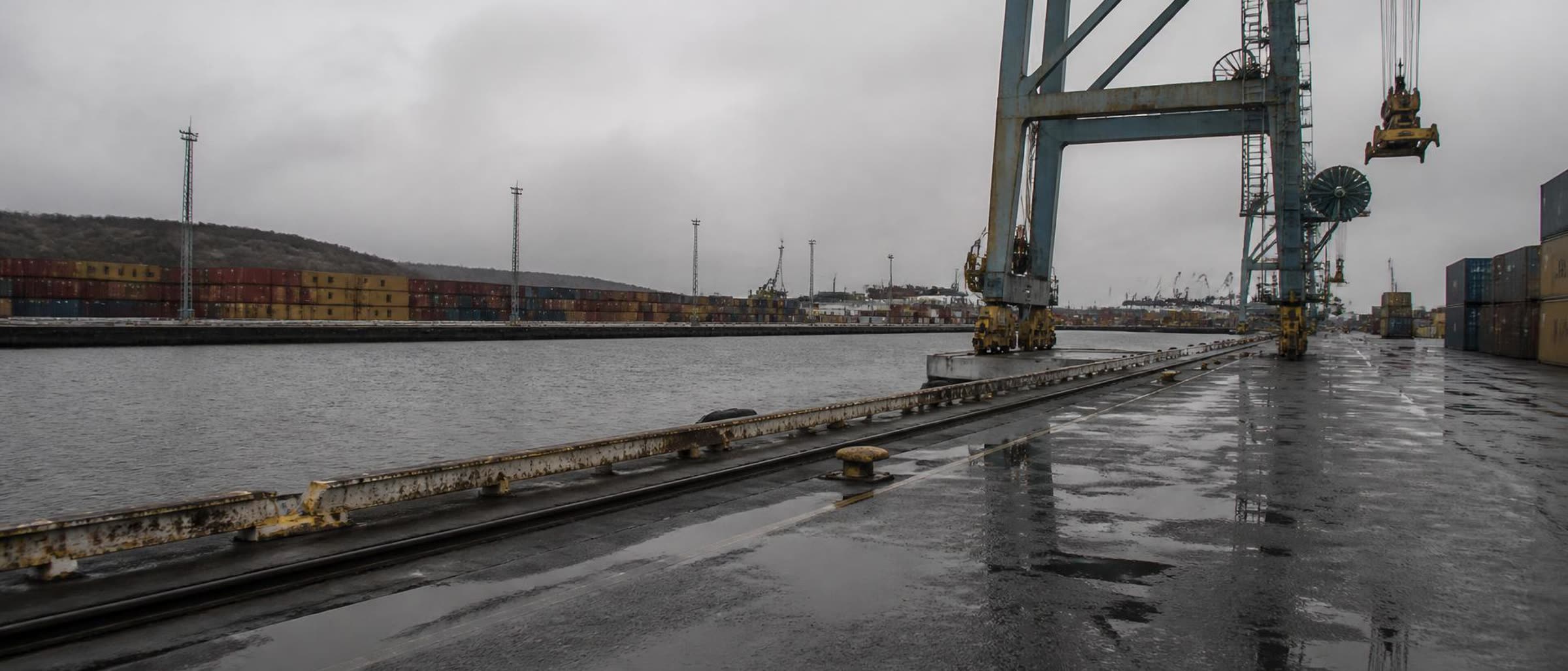Skip til kai i bynær havn